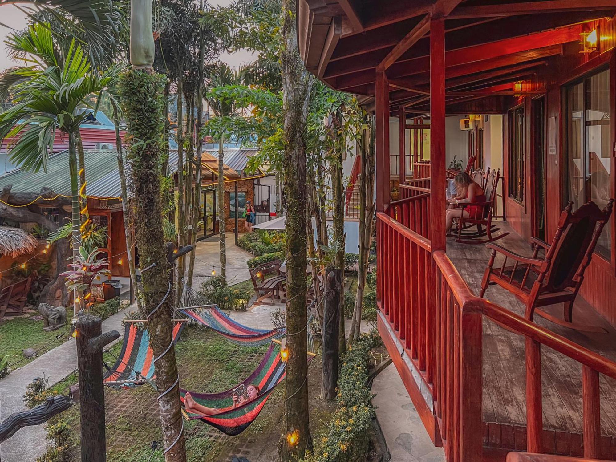 Poshtel Arenal Auberge de jeunesse *